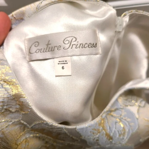 (Pre-loved) Couture Princess Dress - Picture 4 of 9